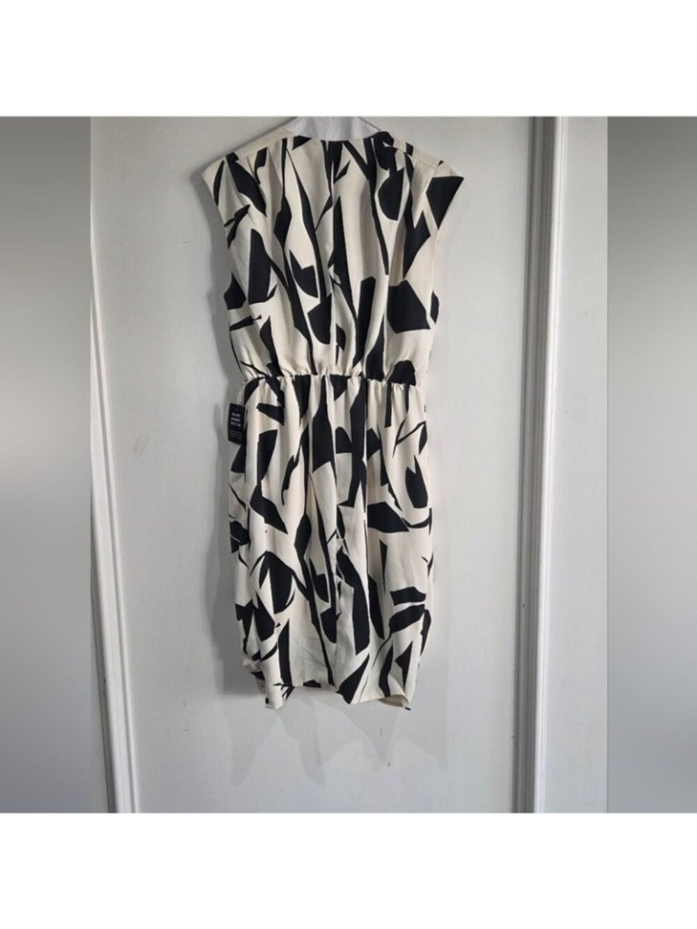Express Black And White Dress Size Small NWT - Picture 3 of 5